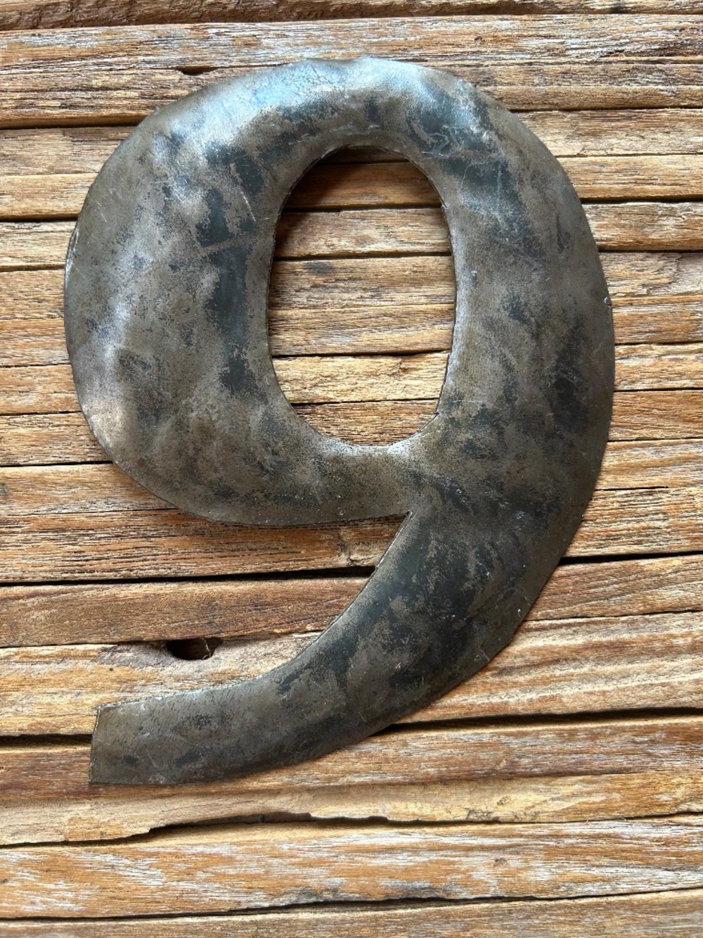 Primitive metal number 9